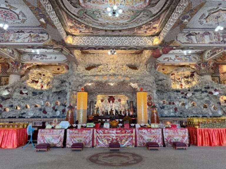 北海岸一日遊接送｜老梅綠石槽、金山神秘海岸、富貴角燈塔｜台北/新北出發